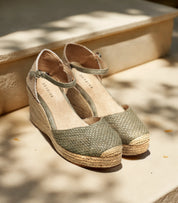 Alpargatas con cuña para mujer SKYDIVA MATCH en color verde, vista completa