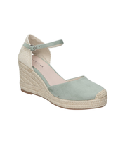 Alpargatas con cuña para mujer SKYDIVA VIBES en color verde, vista diagonal frontal