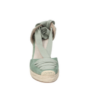 Alpargatas con cuña para mujer SKYDIVA CUTE en color verde, vista frontal