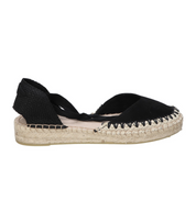 Alpargatas planas para mujer SKYDIVA BESTY en color negro, vista lateral derecha