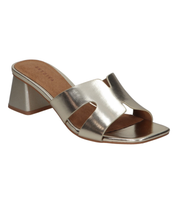 Sandalias de tacón para mujer SKYDIVA MOOD en color plata, vista diagonal frontal
