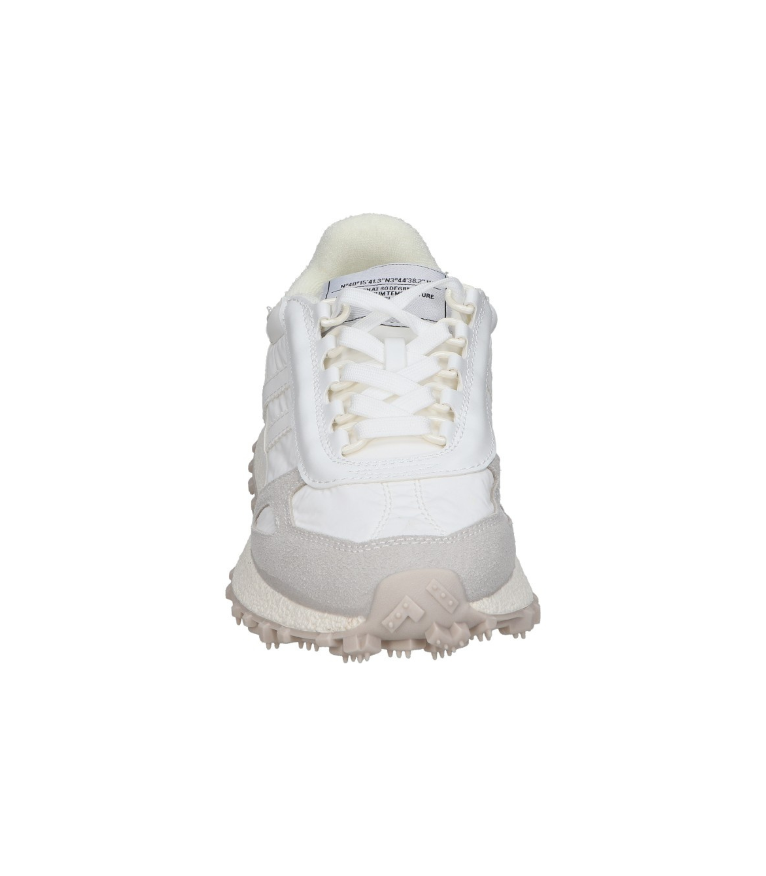 Deportivas planas para mujer SKYDIVA HYPE en color blanco, vista frontal