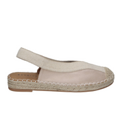 Alpargatas planas para mujer SKYDIVA LIT en color beige, vista lateral