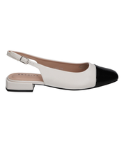 Zapatos planos para mujer SKYDIVA PADREAR en color blanco y negro, vista lateral derecha