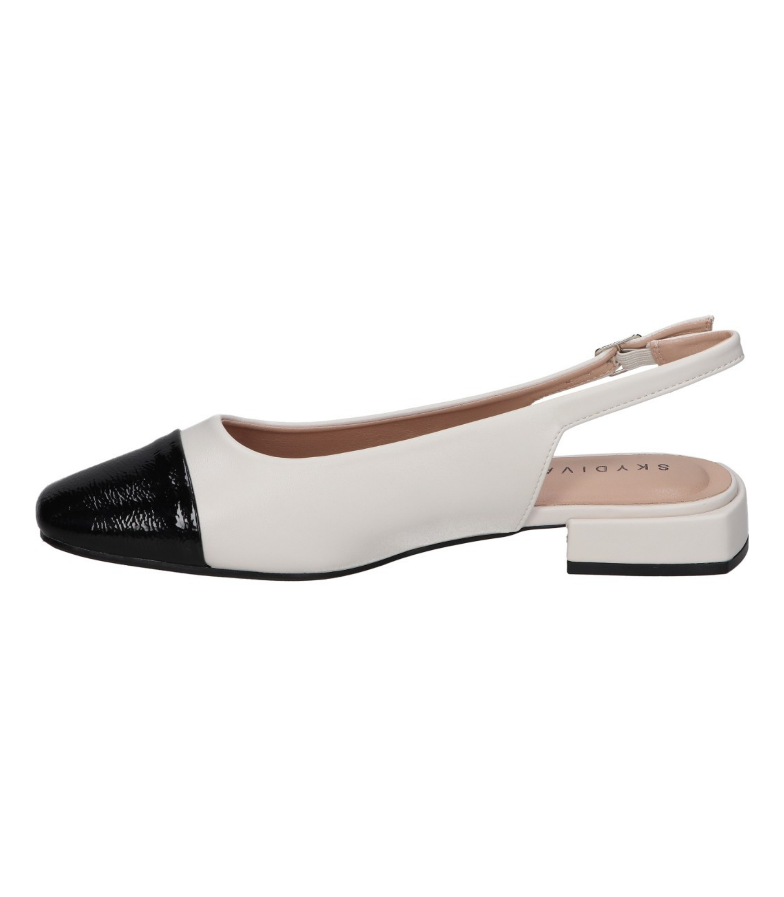 Zapatos planos para mujer SKYDIVA PADREAR en color blanco y negro, vista lateral izquierda