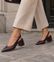 Zapatos de Tacón grueso SKYDIVA Bossy para Mujer en Burdeos