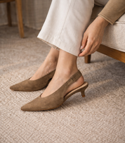 Zapato Destalonado de Tacón SKYDIVA DIVI en Color TAUPE para Mujer