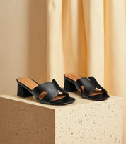 Sandalias de tacón para mujer SKYDIVA MOOD en color negro, vista completa