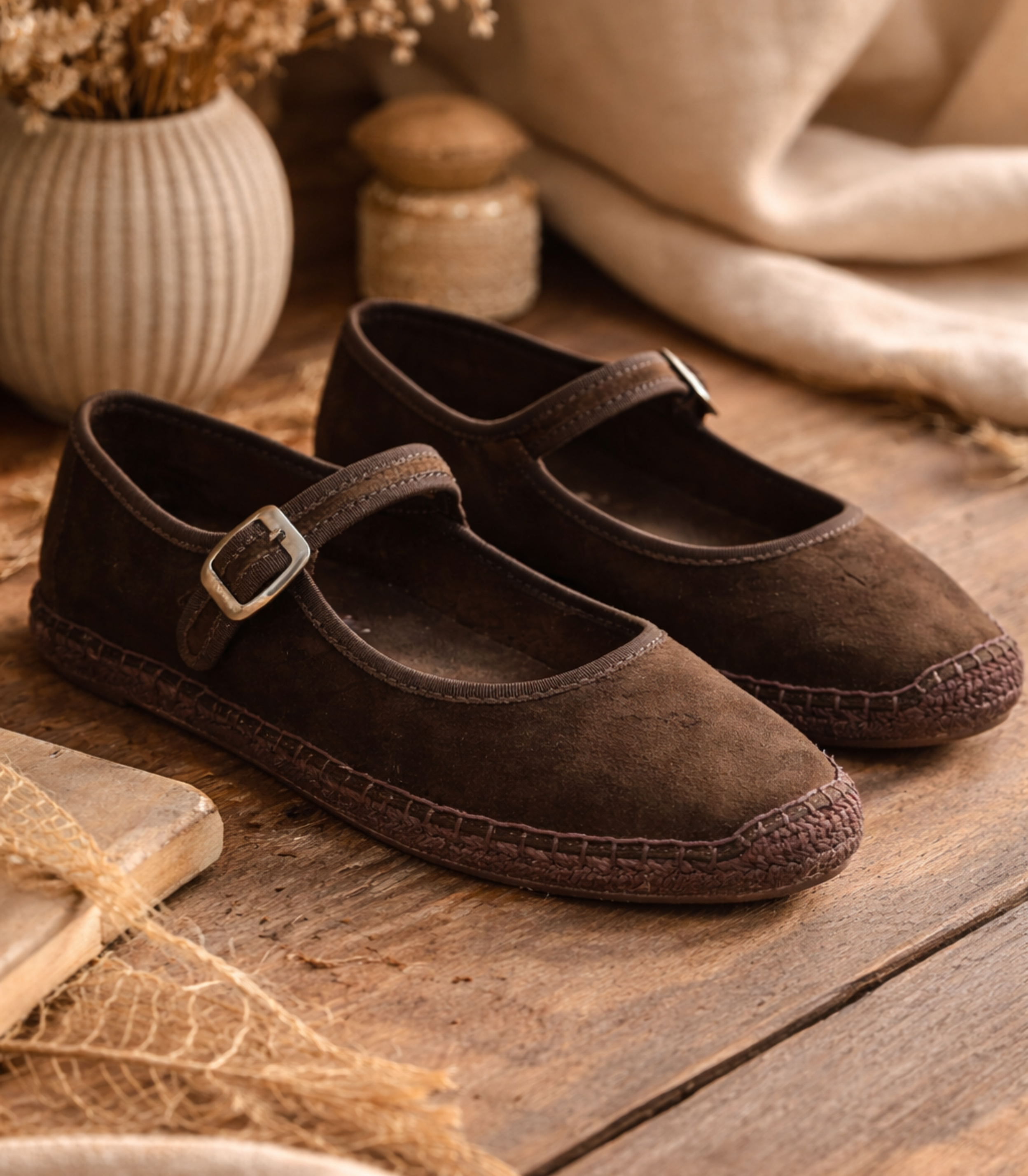 Zapatos Planos SKYDIVA LA-QUE-SO en Color Marrón para Mujer