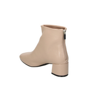 Botines de tacón Skydiva Classy en color beige
