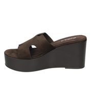 Zuecos con cuña SKYDIVA SIN DRAMA en marrón chocolate para mujer