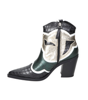 Botines cowboy para mujer SKYDIVA FOMO en color negro y verde, vista lateral izquierda