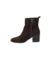 Botines de tacón Skydiva REVEL en color marrón para mujer