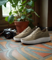 Zapato con cuña para mujer SKYDIVA XD en color verde khaki, vista completa