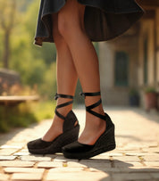 Alpargatas con cuña para mujer SKYDIVA AESTHETIC en color negro, vista completa modelo