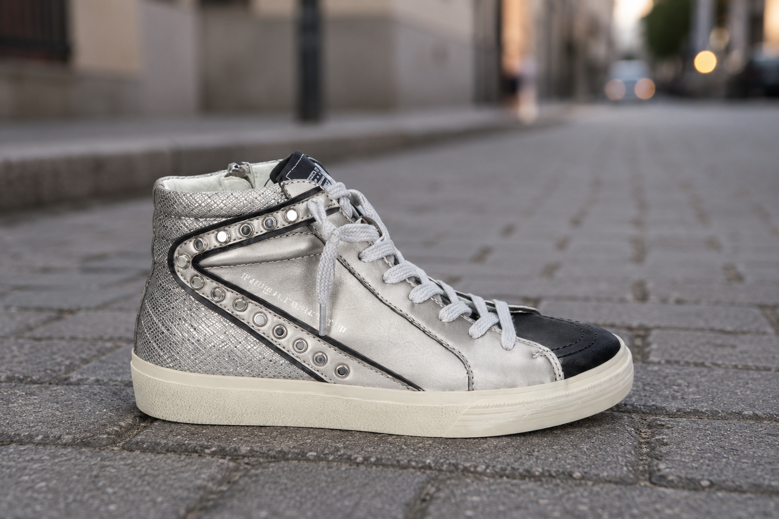 Botines deportivos para mujer SKYDIVA YASS en color gris y plata